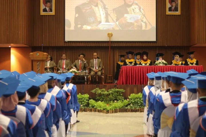 Wisuda Ke-57 Prodi DIV Angkatan XXII dan Prodi DIII Angkatan XL Tahun 2019