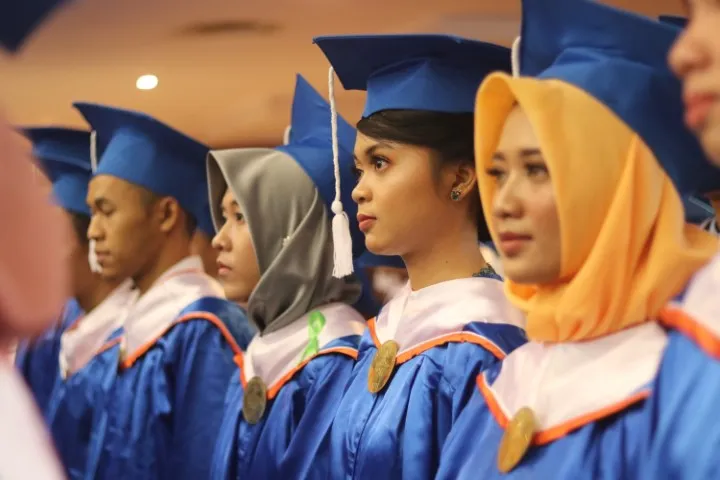 WISUDA 57 (8)